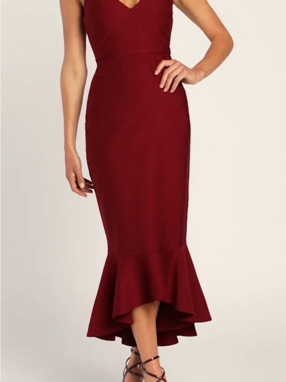 Lulu's Stun Like Me Wine
Red Bodycon Trumpet
Hem Midi Dress